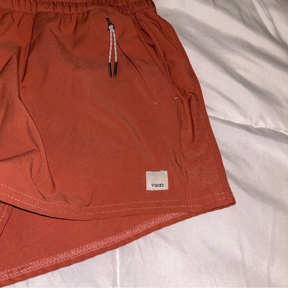 Vuori Dash Shorts - Picture 5 of 11